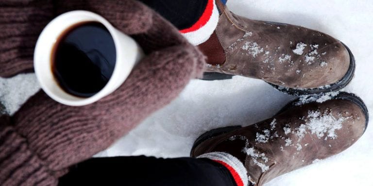 blundstone boots in snow