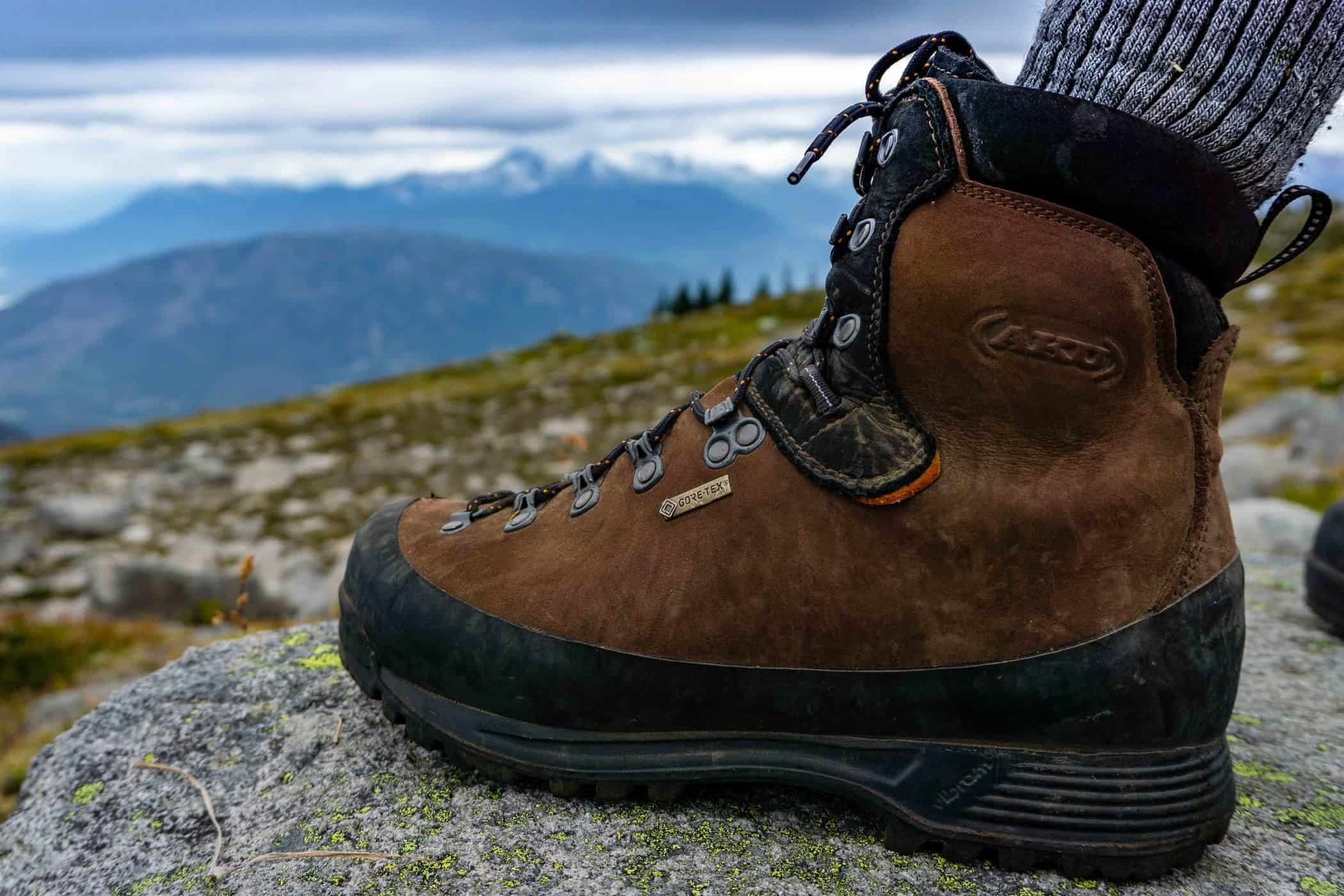 mountaineering boots near me